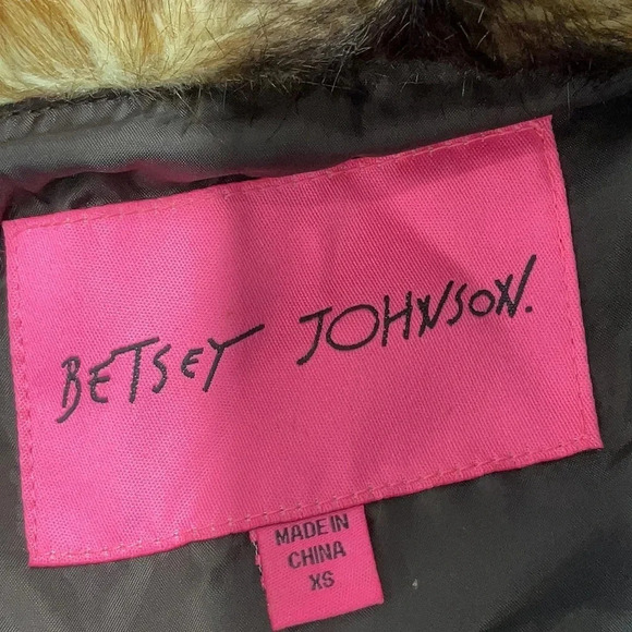 Betsey Johnson Brown Faux Fur Striped Vest Women’s Size XS - Picture 5 of 8